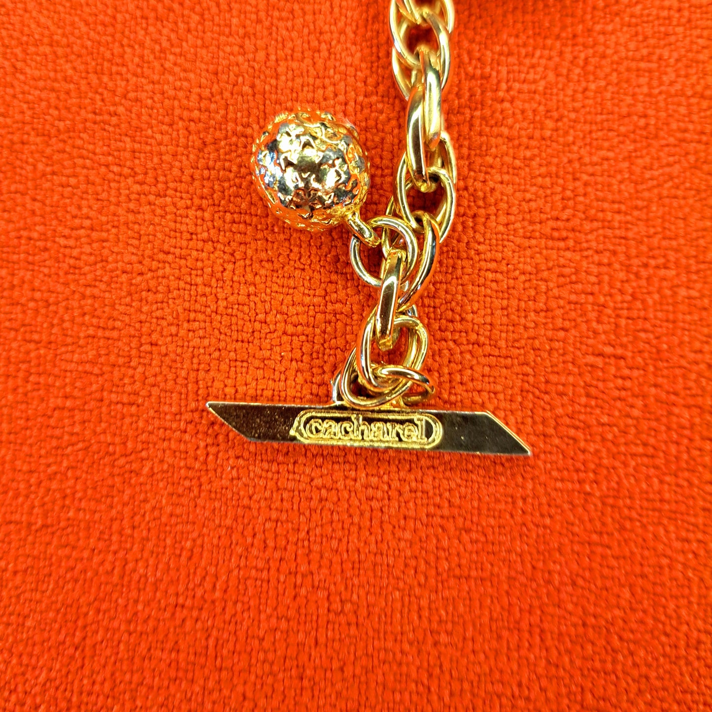 Vintage Bracelet doré, Cacharel ligne lingerie des années 1980.