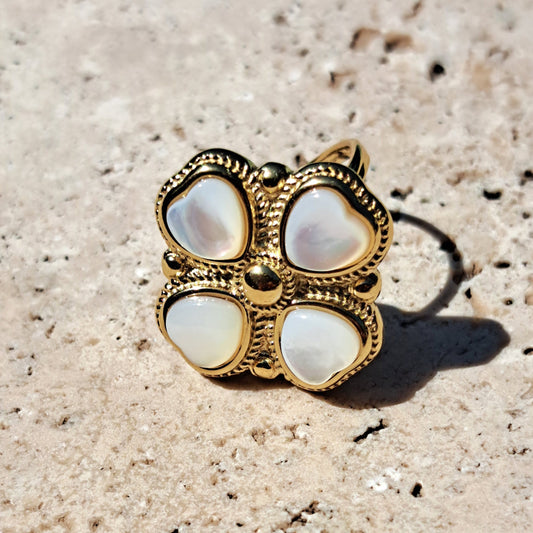 Bague Fleur en nacre