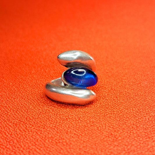 Vintage Bague avec pierre ovale bleue Uno de 50